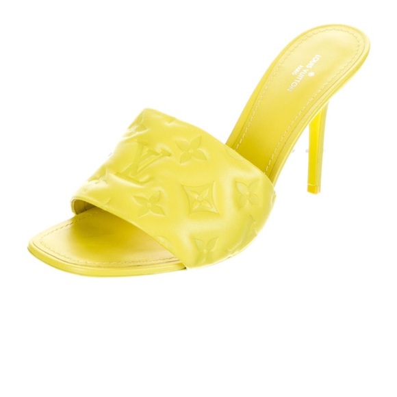 Louis Vuitton Monogram Embossed Heels - Picture 8 of 10